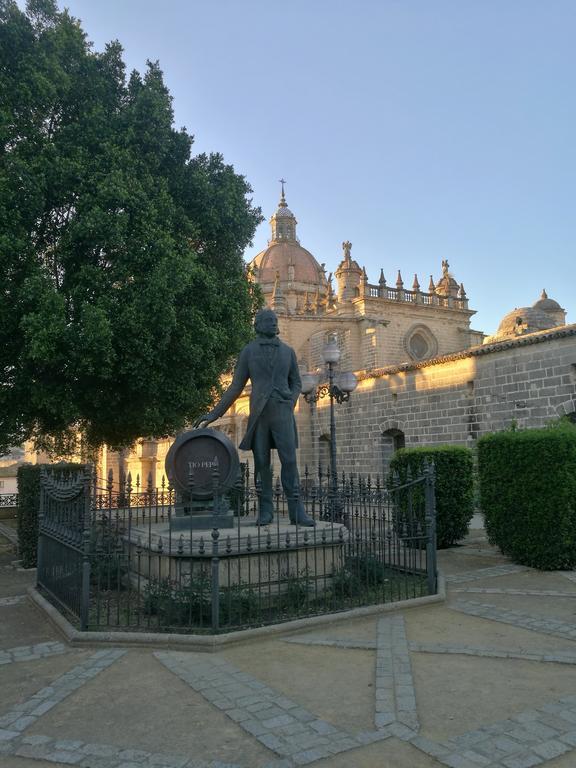 Duplex Ancha Con Wifi Y Parking Appartement Jerez de la Frontera Buitenkant foto